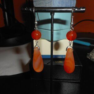 EARRINGS - 1 pair - dangle bead - fish hook ear wire